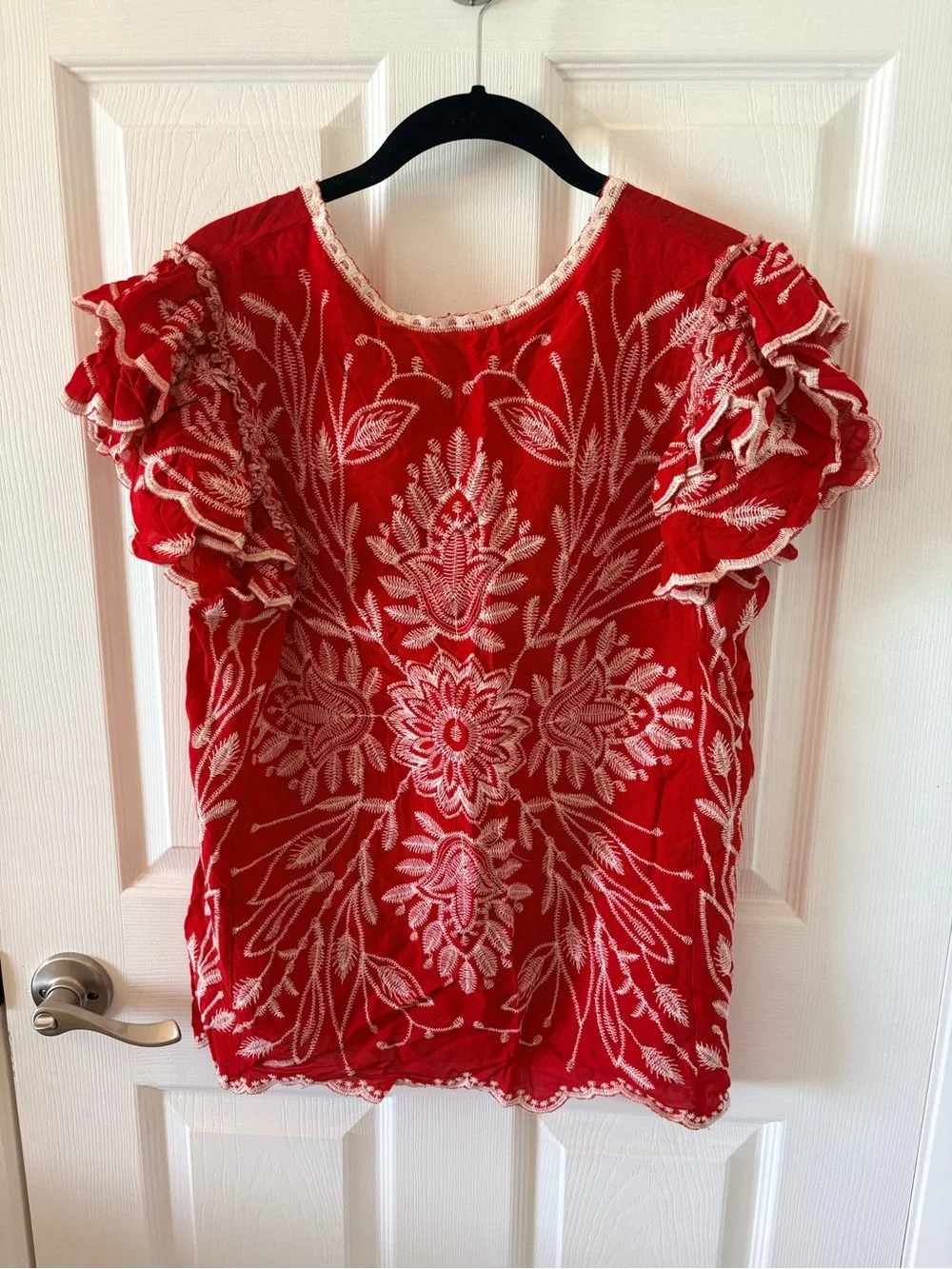 Solitaire Red Floral Embroidered Ruffle Sleeve Blouse Size Small - Picture 5 of 5